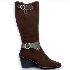 AEROSOLES WEDGE BOOTS